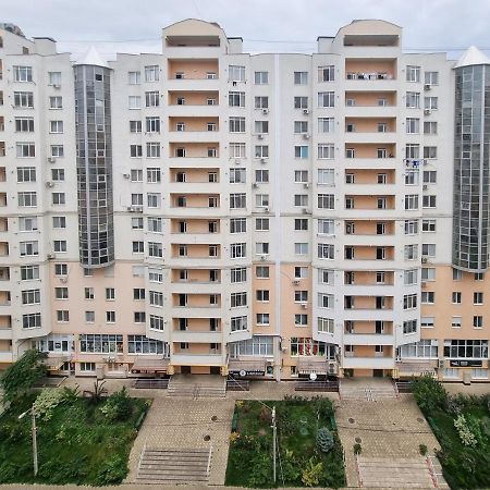 Testemiteanu Apartment, Free Wifi Available Chisinau Luaran gambar